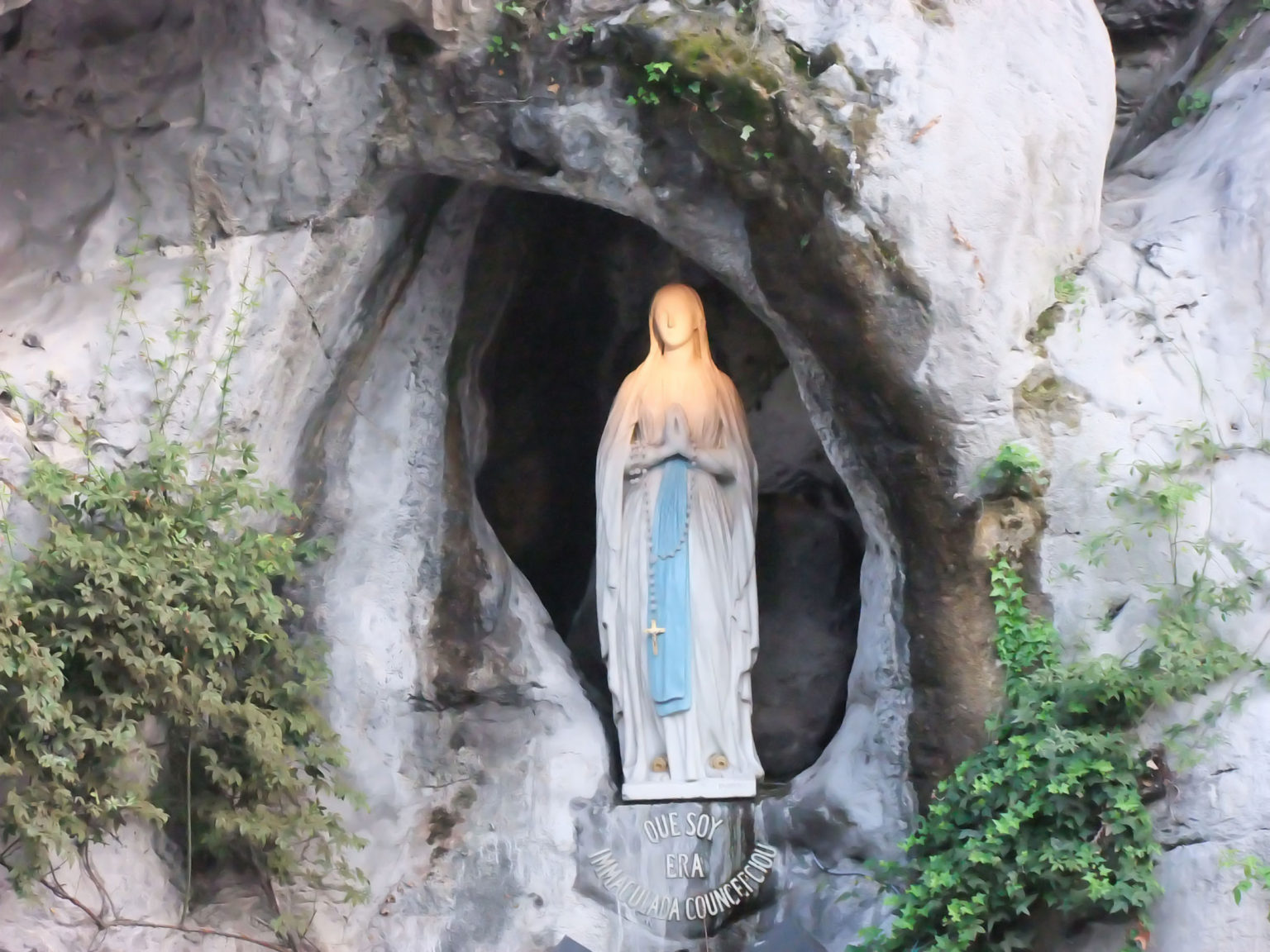 What is the apparition and message of Our Lady of Lourdes? – Eternally ...